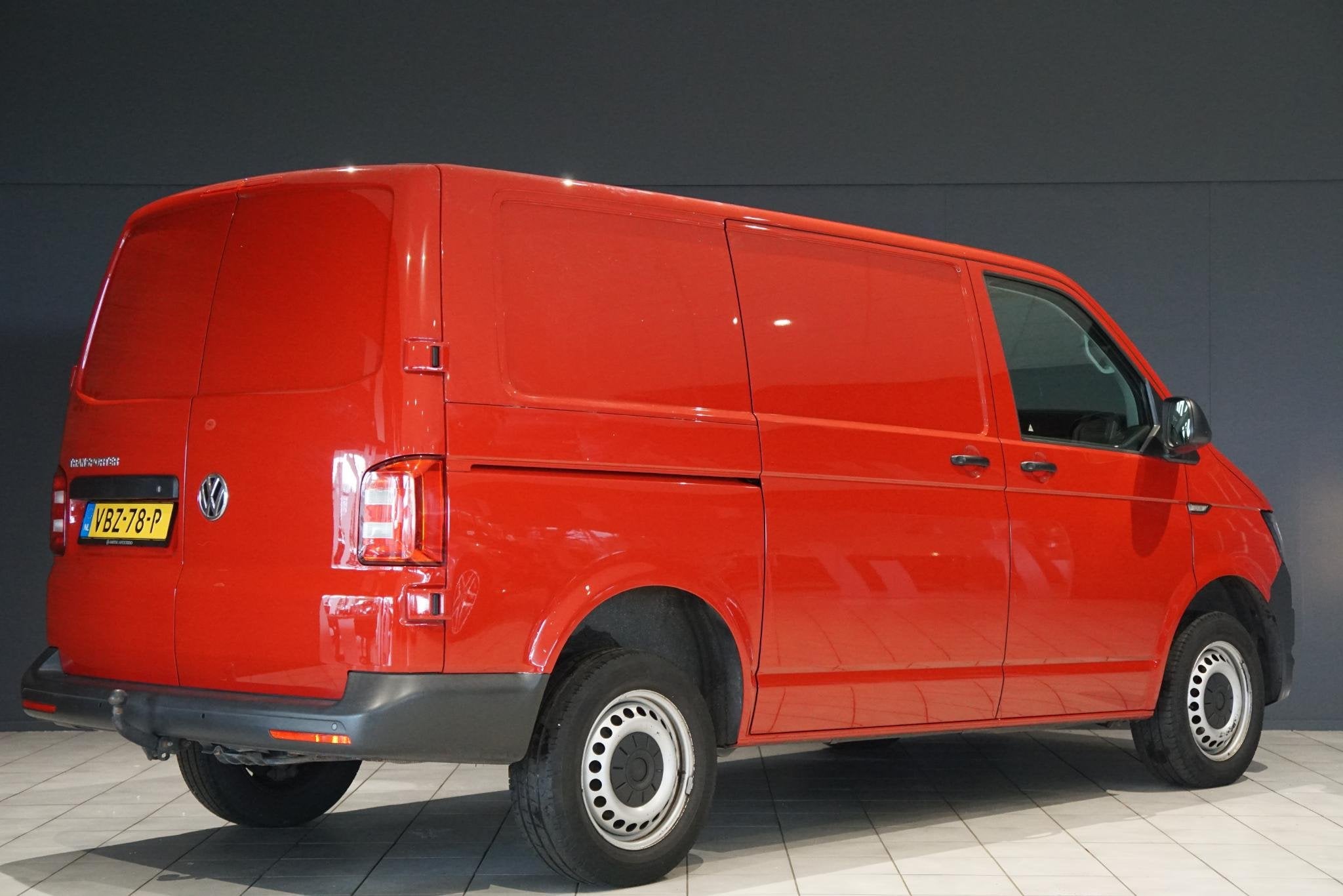 Volkswagen Transporter 2.0 TDI L1H1 Comfortline EURO 6 + TRE, Auto's, Voorwielaandrijving, Stof, Gebruikt, 4 cilinders