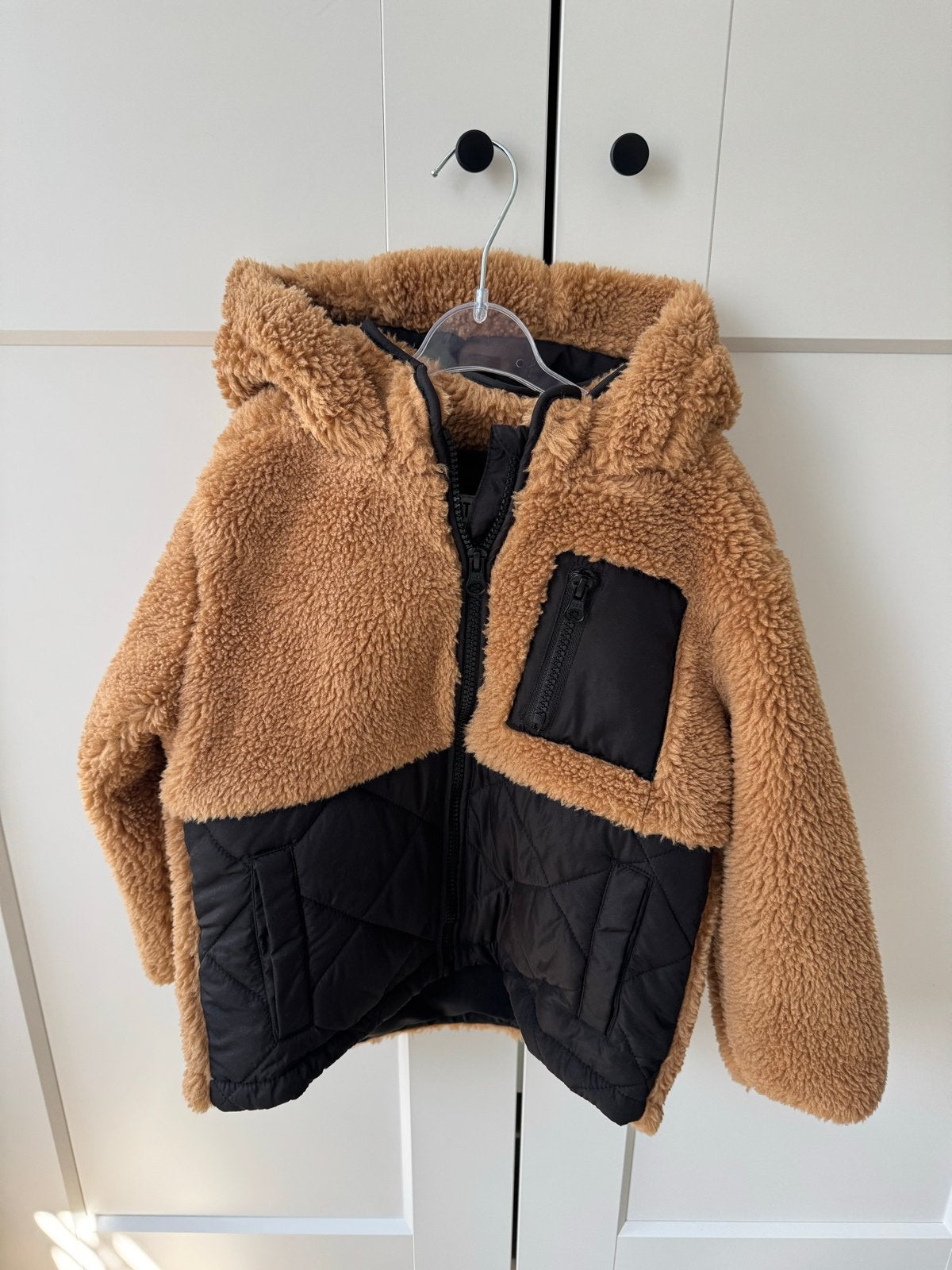 Teddy jasje met capuchon voor kinderen, Ophalen of Verzenden, Zo goed als nieuw, Jongen of Meisje