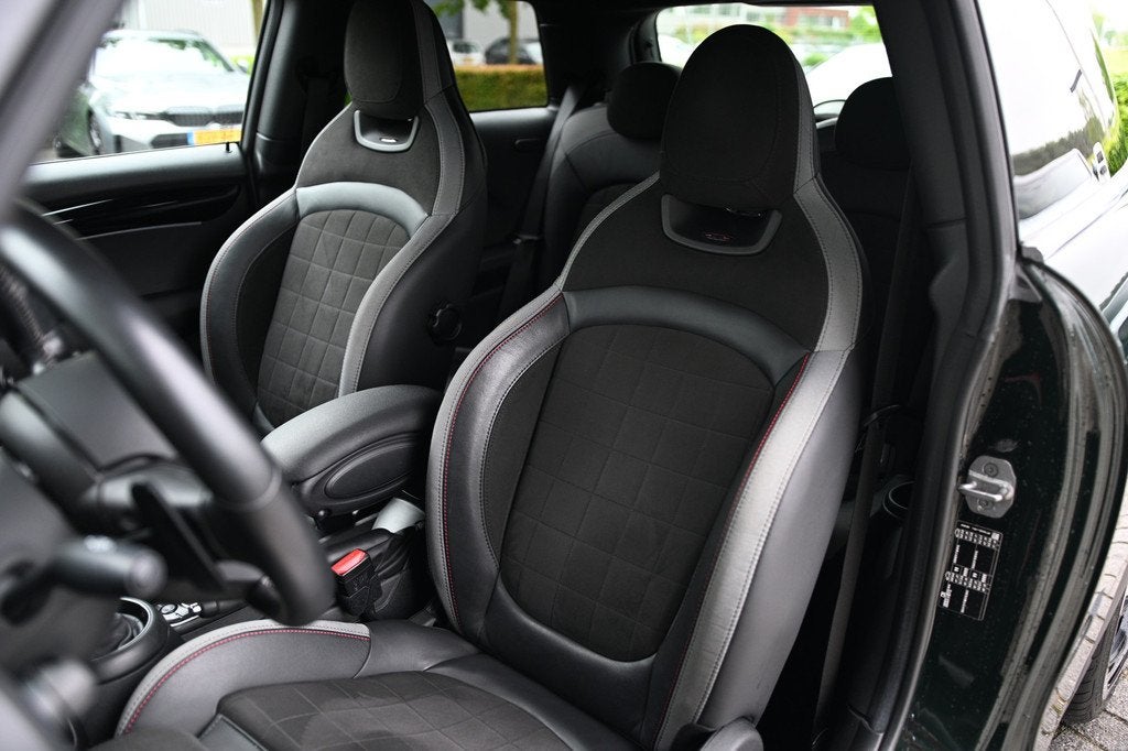 MINI Hatchback John Cooper Works Automaat / Sportstoelen / C, Auto's, Mini, 1998 cc, 232 pk, Gebruikt, Zwart