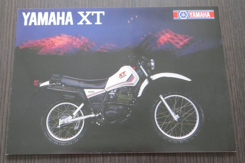Folder Yamaha XT 500/550/250/125 - 1983 - 4 blz (meertalig), Verzenden, Yamaha