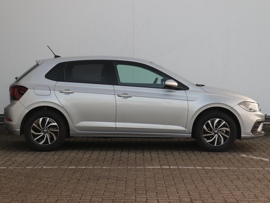 Volkswagen Polo Life Edition 1.0 TSI 95 PK | Achteruitrijcam, Auto's, Volkswagen, Voorwielaandrijving, Stof, 95 pk, Blauw