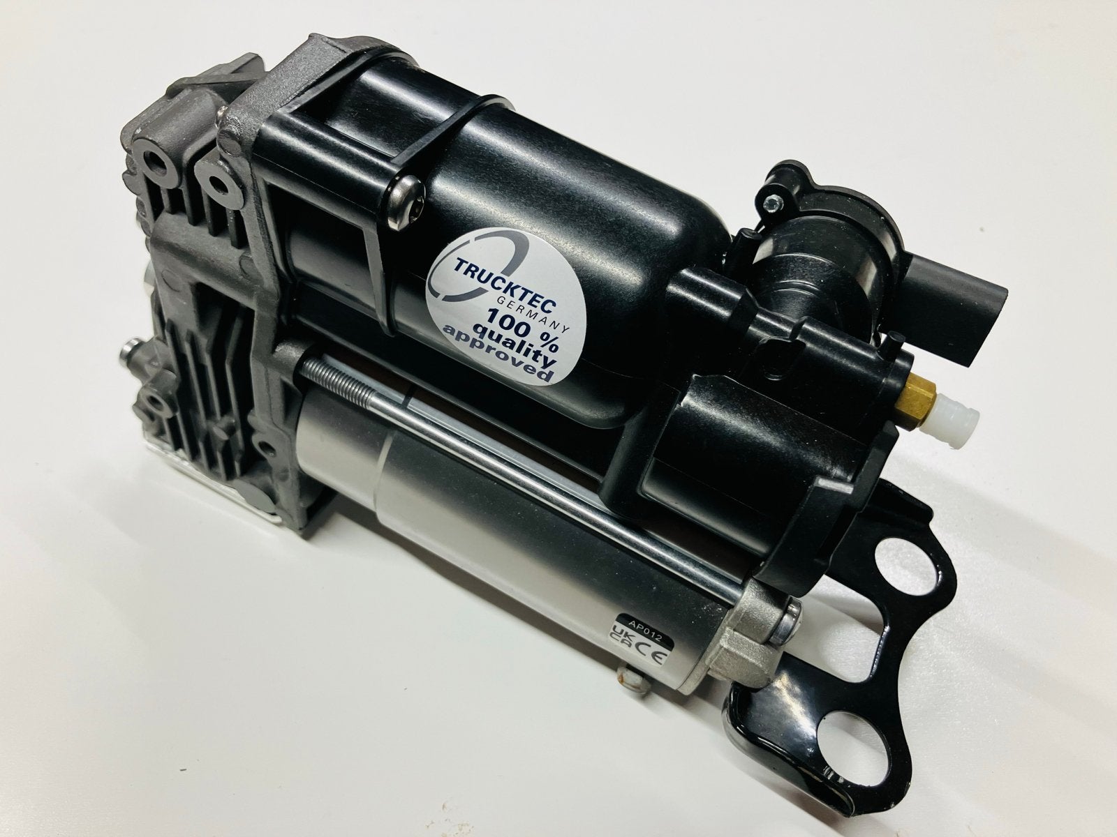 BMW E61 luchtcompressor, Ophalen, Nieuw, Universele onderdelen