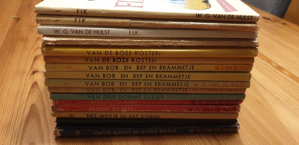 Voor onze kleinen W.G. van der Hulst delen, Ophalen of Verzenden, Gelezen, Fictie algemeen
