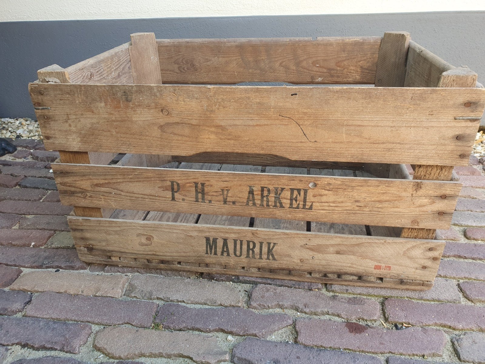 Fruitkist Van Arkel, Maurik 1978, Ophalen