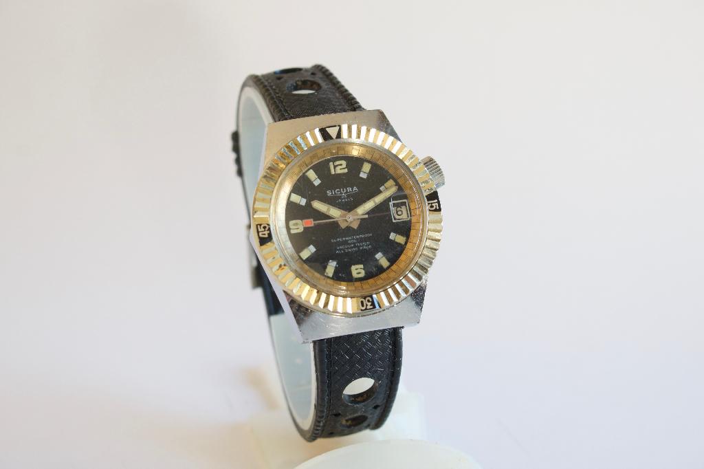 Sicura Breitling - 23 Jewels Superwaterproof, Overige materialen, Gebruikt, Breitling, Polshorloge
