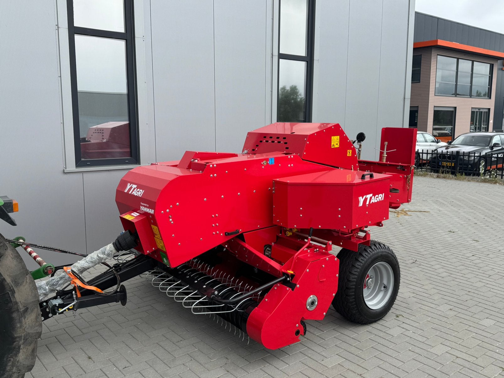 Yanmar KE520 balenpers hooi/stro pers Massey Ferguson SB1840, Ophalen, Akkerbouw, Weidebouw