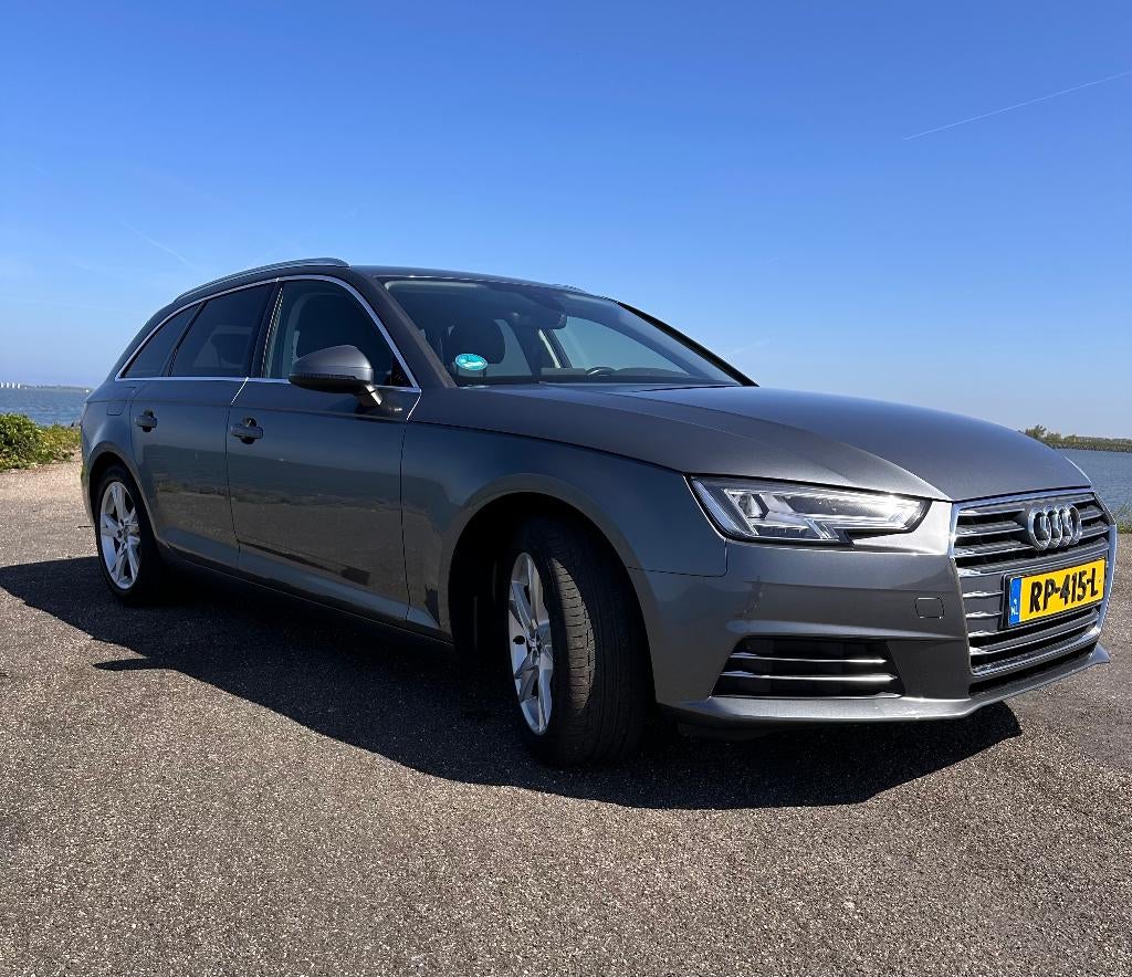 Audi A4 1.4 Tfsi 150pk S Tronic 2018 Grijs, Auto's, Audi, Stof, 4 cilinders, 150 pk, A4