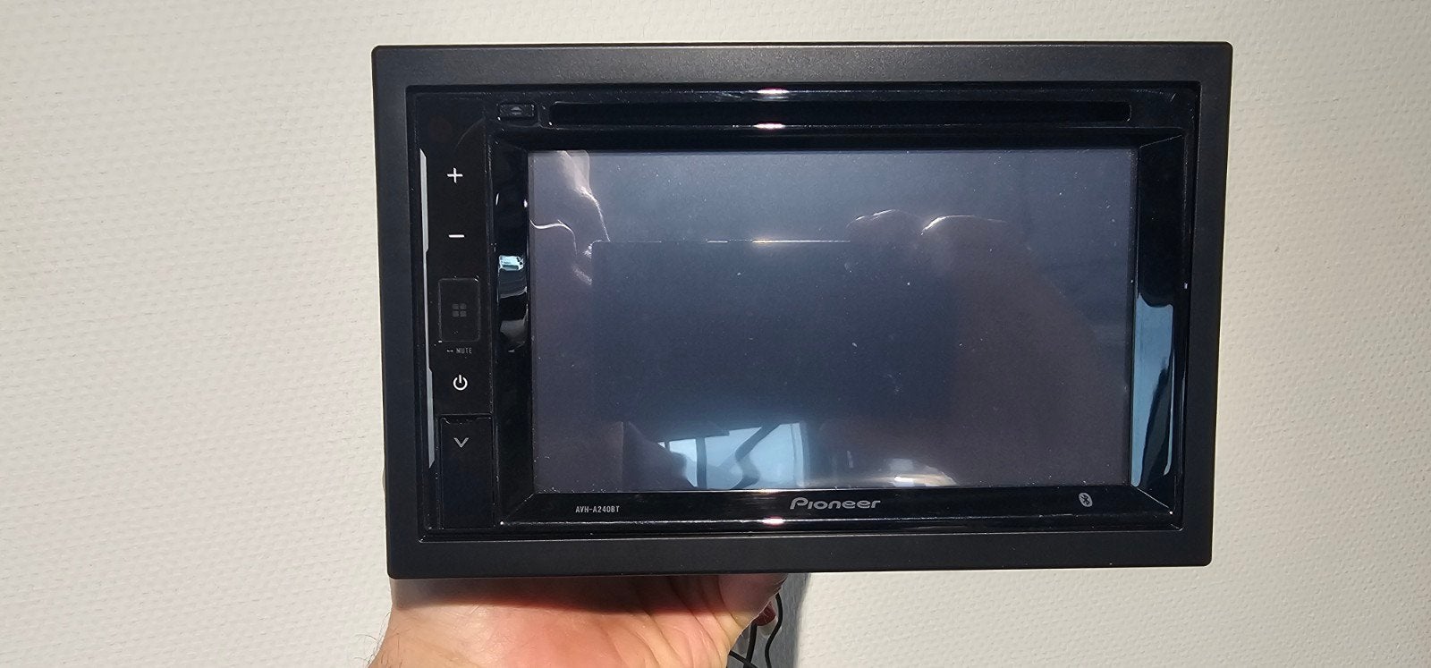 Pioneer AVH-A240BT Autoradio met Bluetooth, Ophalen of Verzenden, Zo goed als nieuw