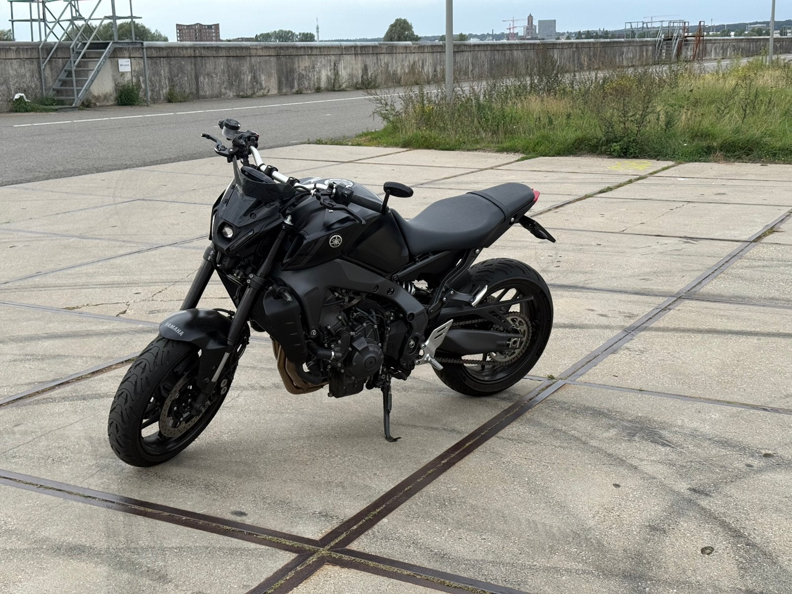 Yamaha MT-09 2023 A2 volvermogen, Occasion, Minimaal motorrijbewijs A2, Handgeschakeld, 12 t/m 35 kW