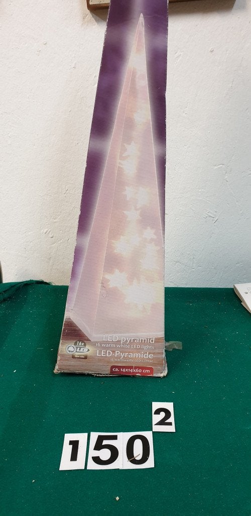 150 ]kerst pyramide, Ophalen of Verzenden, 'T Olde Gre-j, Info@toldegrej.nl, Endepoelstraat 20f Didam