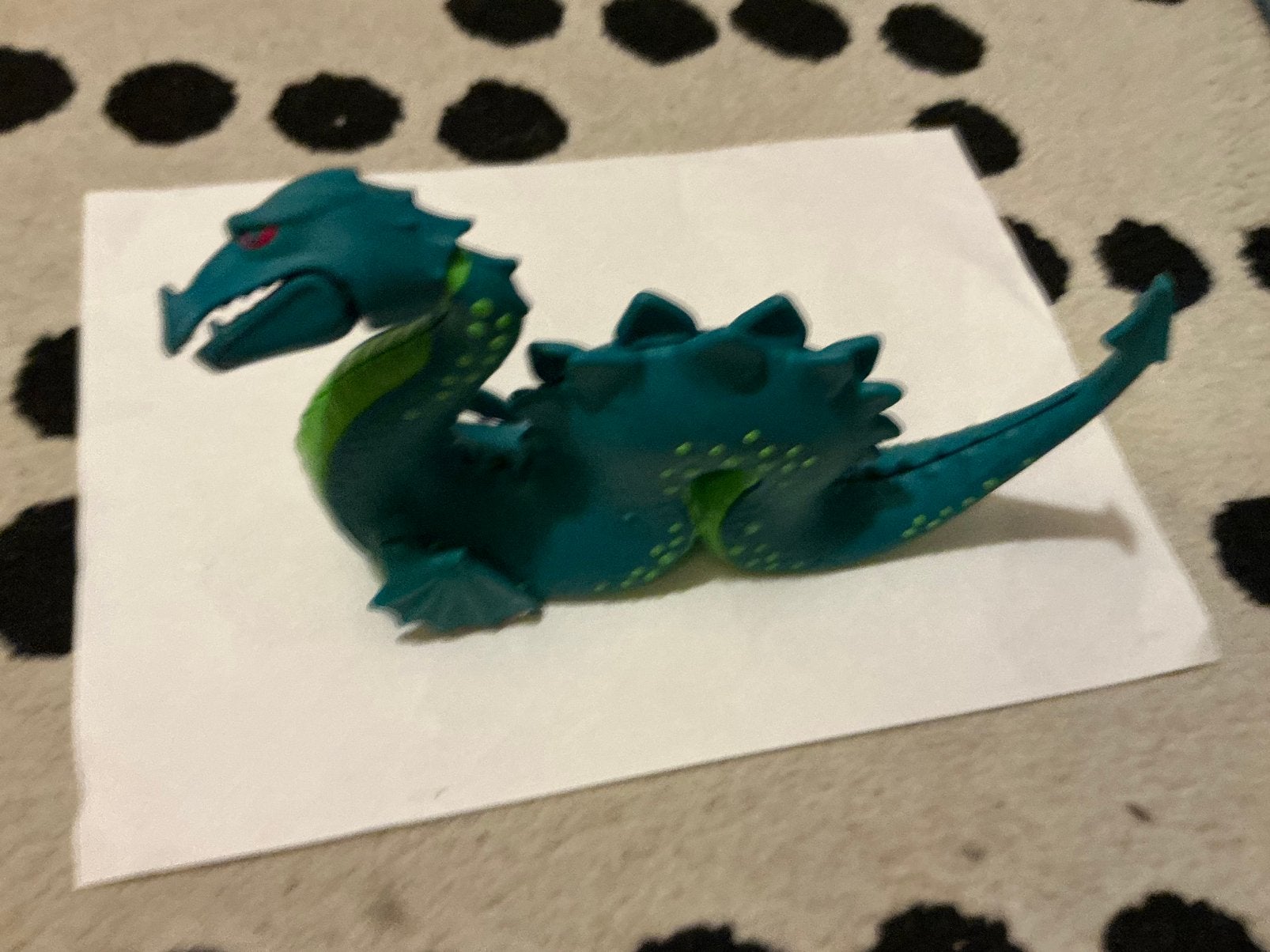 Nessie.  Draak, Ophalen of Verzenden, Zo goed als nieuw