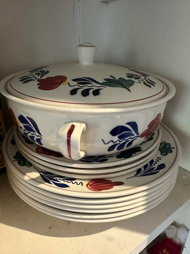 Bonte boeren servies, Ophalen