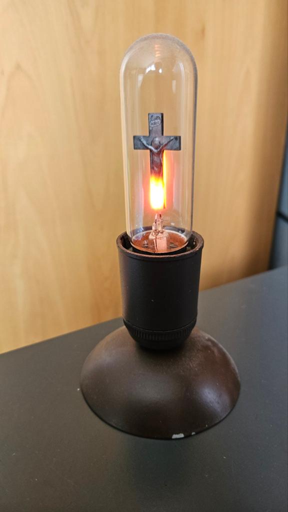 Antiek Kruisbeeld Devotie Lampje - Zeldzaam Religieus Item, Antiek en Kunst, Antiek | Religie, Ophalen of Verzenden