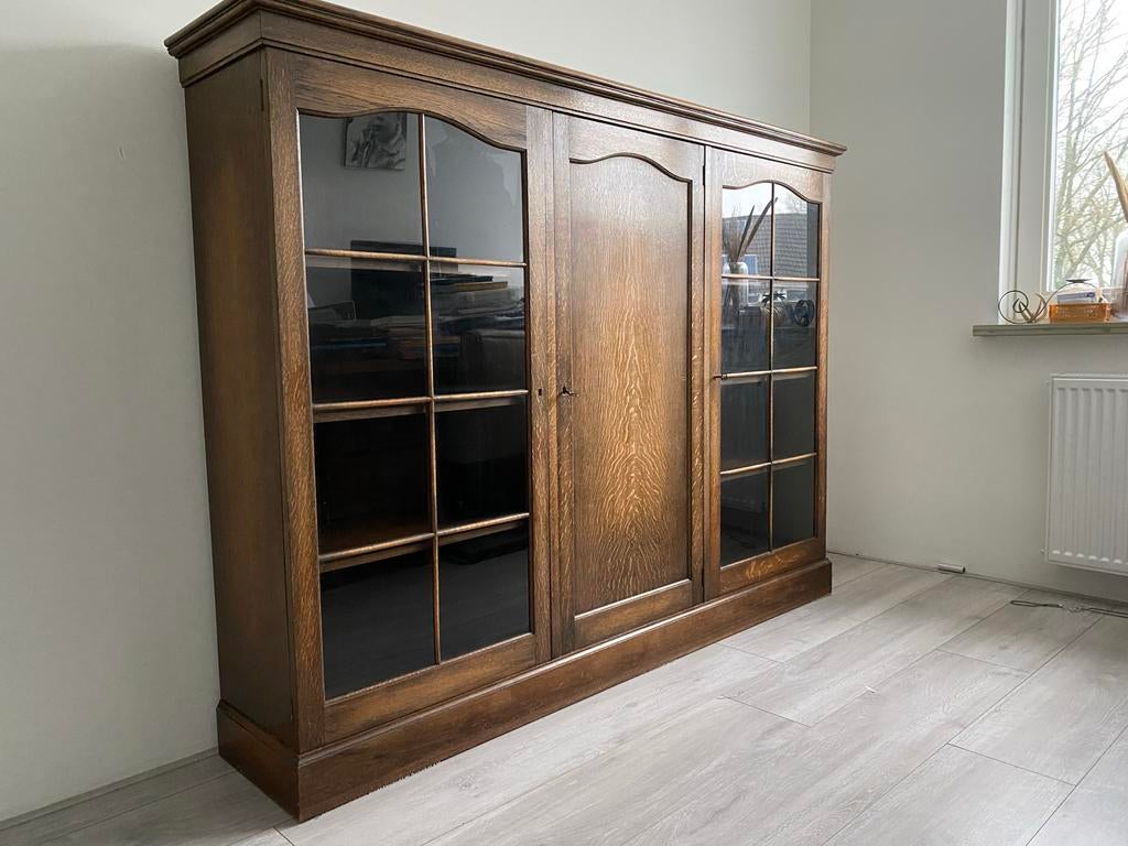 Mooie klassieke kast met glazen deuren, Antiek en Kunst, Antiek | Meubels | Kasten, Ophalen
