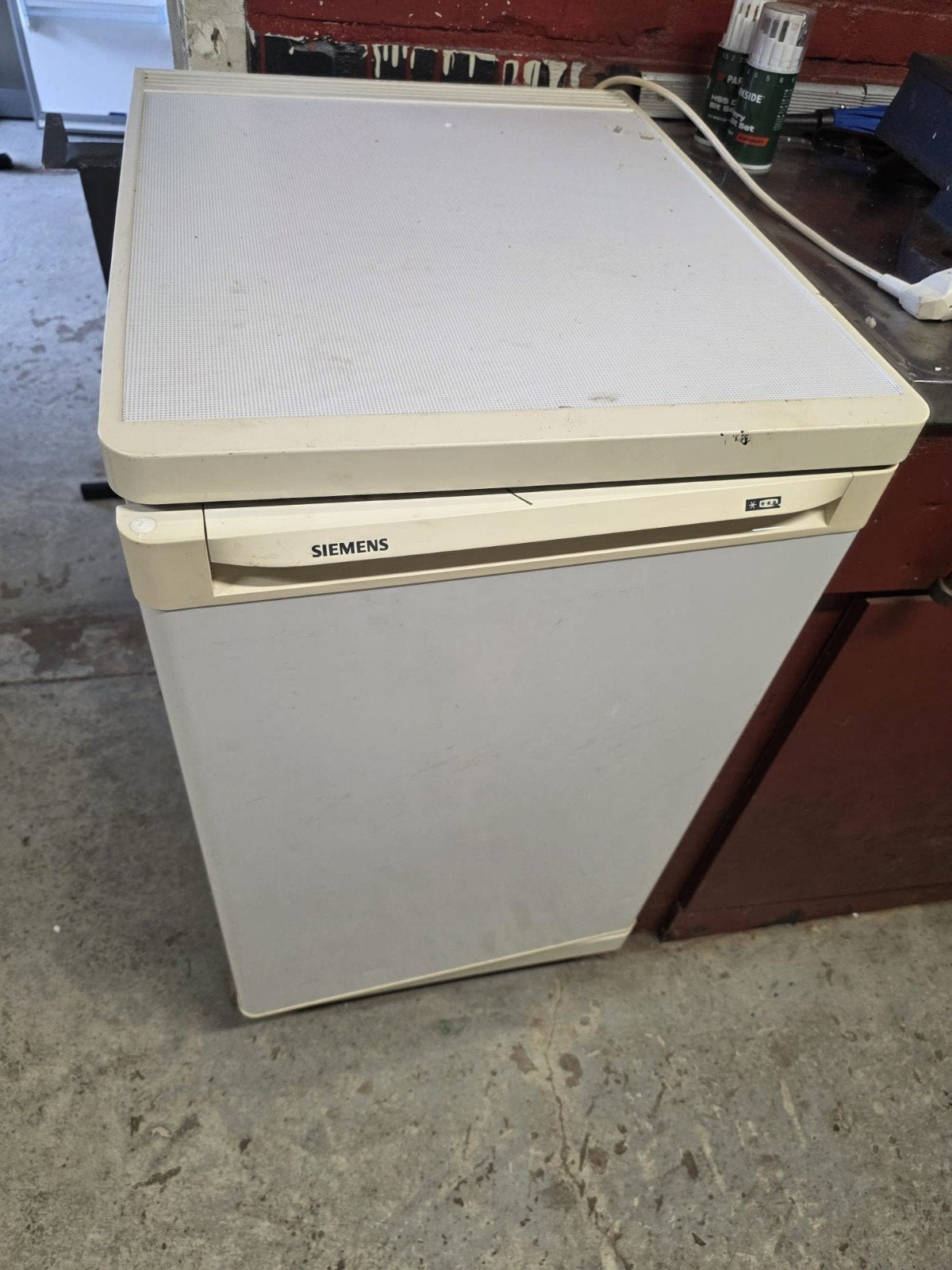 Siemens Vriezer met 3 lades - Compact en Efficiënt, Witgoed en Apparatuur, Ophalen, Gebruikt, Minder dan 85 cm