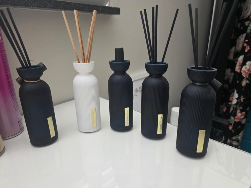 Rituals geurstokjes flesjes mini (Leeg) - Set van 5, Gebruikt, Meerkleurig, Ophalen of Verzenden, Modern