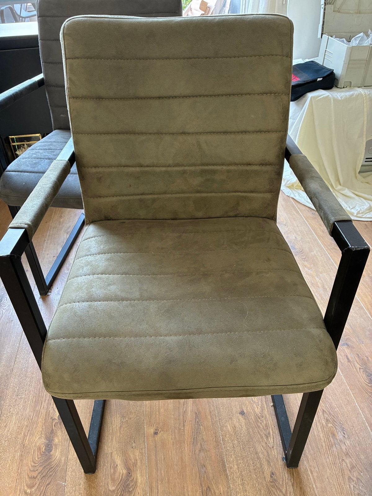 4 eetkamerstoelen: 2 groen, 2 grijs/antraciet, Huis en Inrichting, Ophalen, Gebruikt, Overige kleuren, Vier
