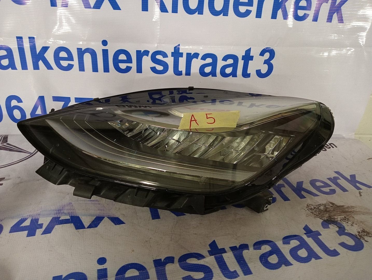 TESLA MODEL 3 Koplampen Rechts met artikelnummer 1077372-00, Gebruikt, -, Overige automerken, -
