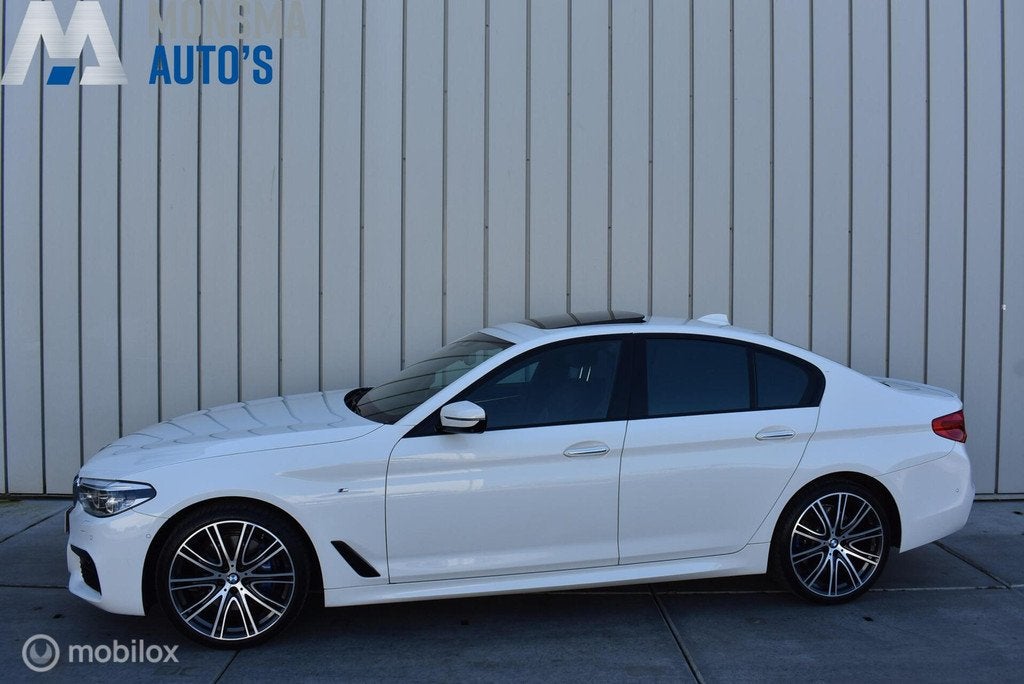 BMW 530i M-Sport Alpinweiss *Uniek! B&W Nightvision Massage, Automaat, 1998 cc, Achterwielaandrijving, Gebruikt