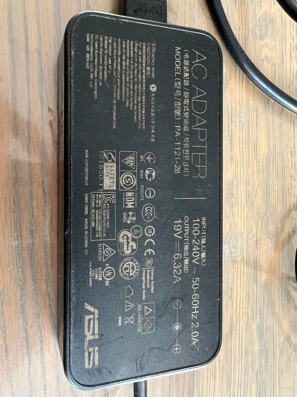 ASUS AC Adapter Oplader PA-1121-28 - 19V 6.32A, Ophalen, Gebruikt