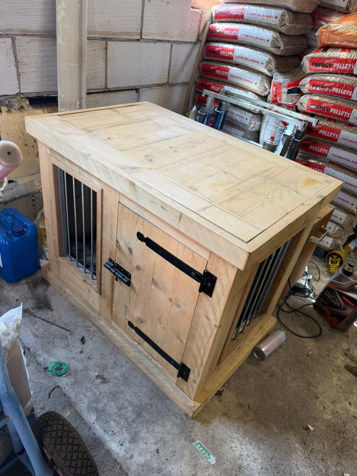 Honden bench, Ophalen, Zo goed als nieuw, Minder dan 50 cm