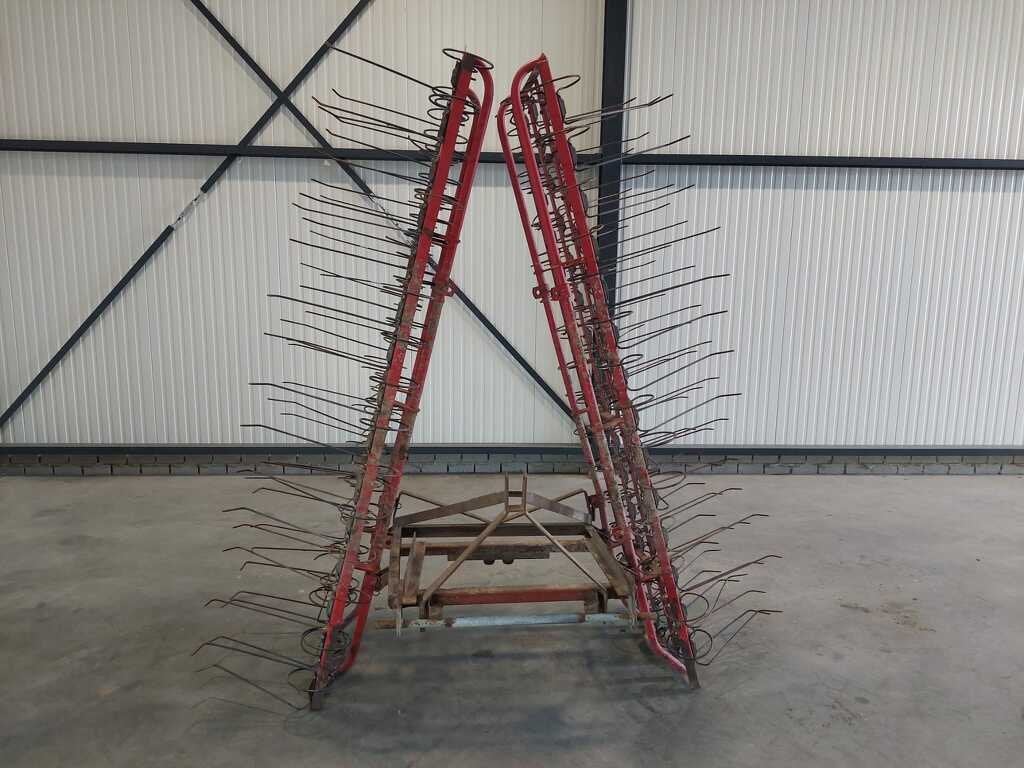 Lely Wiedeg, Zakelijke goederen, Communications@lely.com, Gewasbescherming en Bemesting, Cornelis van der Lelylaan 1
3147 PB  Maassluis, NL