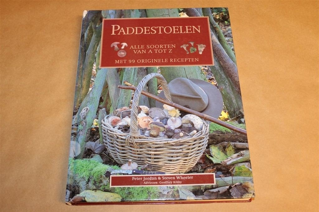 Paddestoelen — 99 Originele Recepten & Soorten A-Z, Ophalen of Verzenden, Zo goed als nieuw, Bloemen, Planten en Bomen