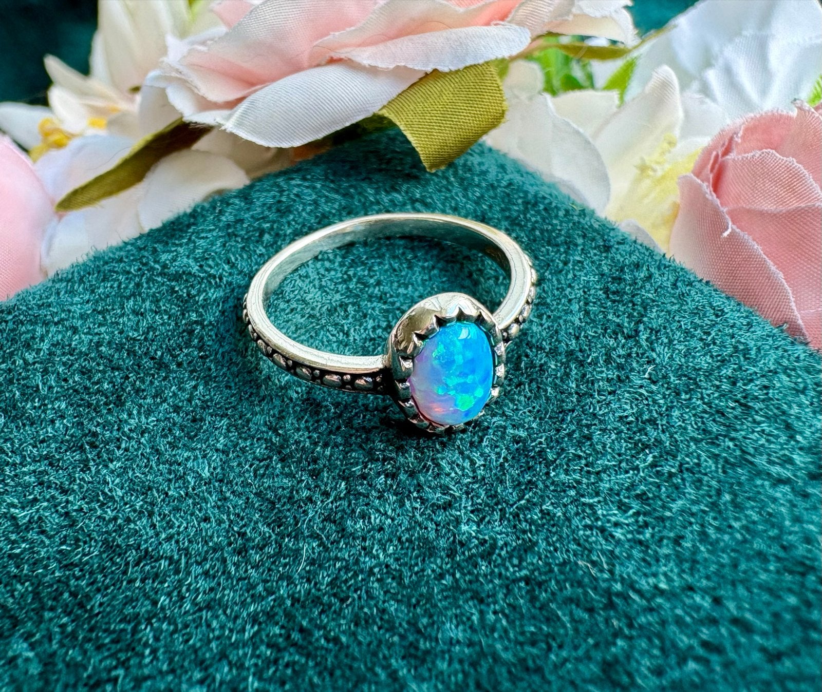 Zilveren ring met opaal - Maat 16, Sieraden, Tassen en Uiterlijk, Blauw, Ophalen of Verzenden, Met edelsteen, Dame