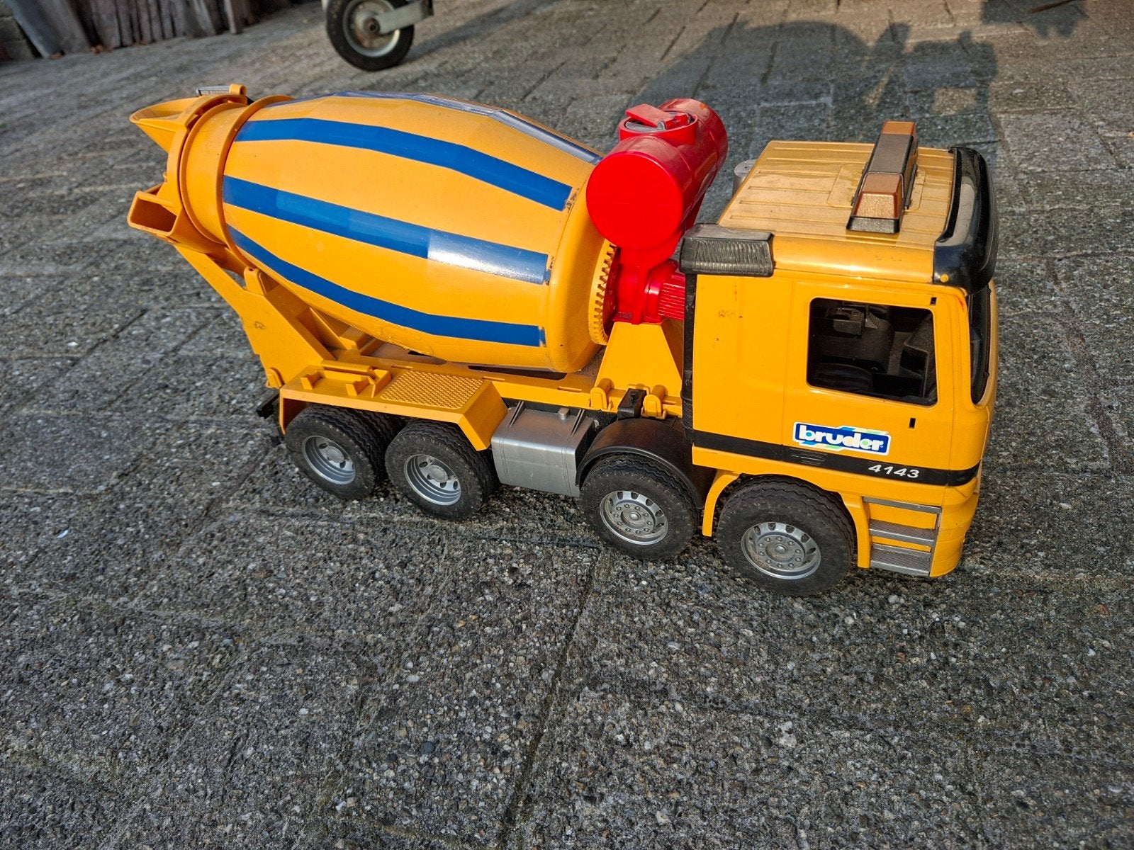 bruder betonauto cementwagen, Ophalen of Verzenden, Gebruikt