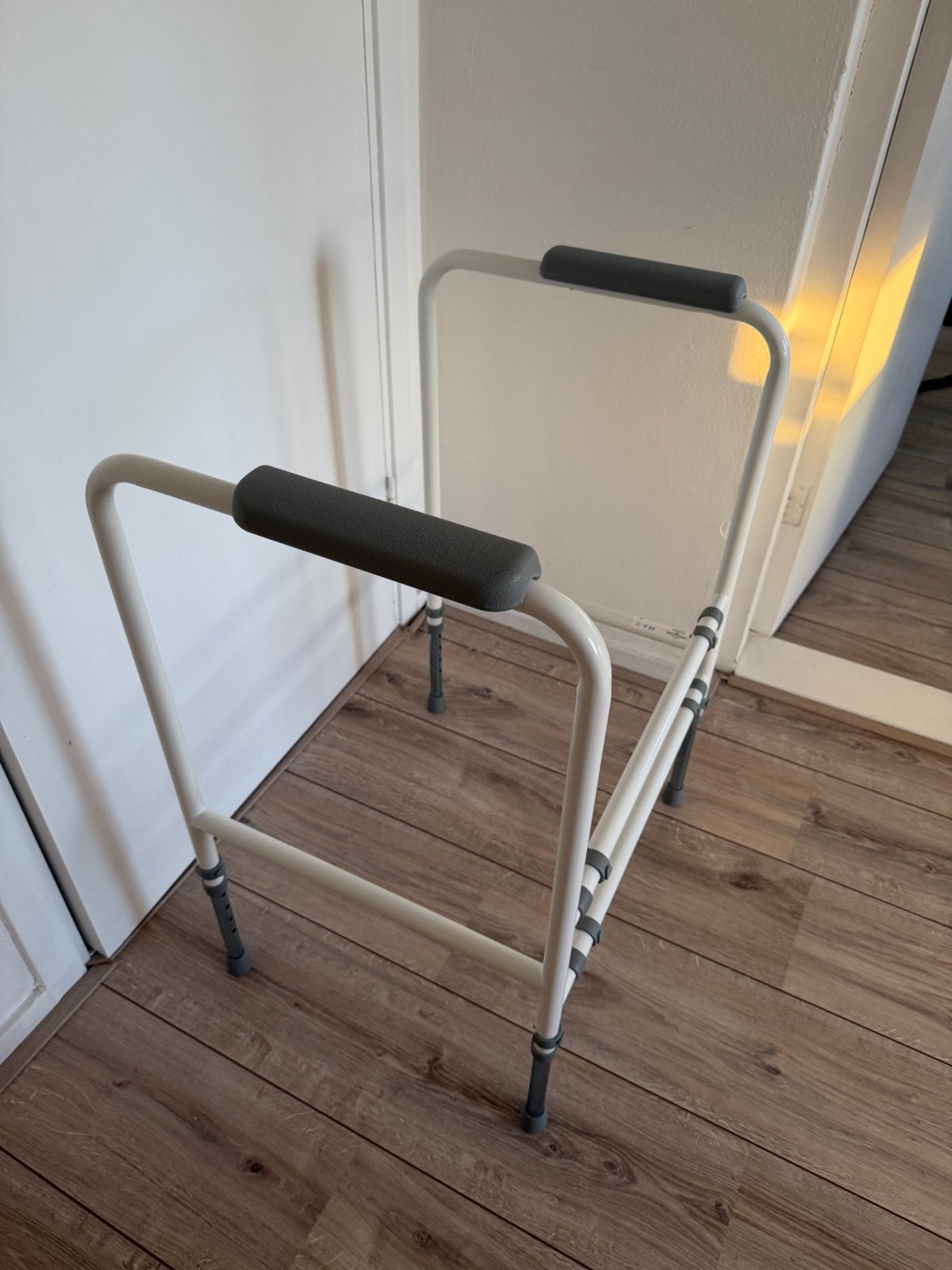Wc rekje. Hulpmiddel., Ophalen, Zo goed als nieuw