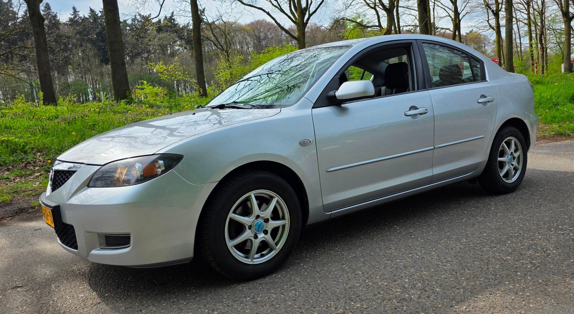 Mazda 3 1.6 S-VT - Sedan - NL Auto - 2e Eig - APK 10-04-2027, Voorwielaandrijving, Parkeersensor, Gebruikt, 4 cilinders
