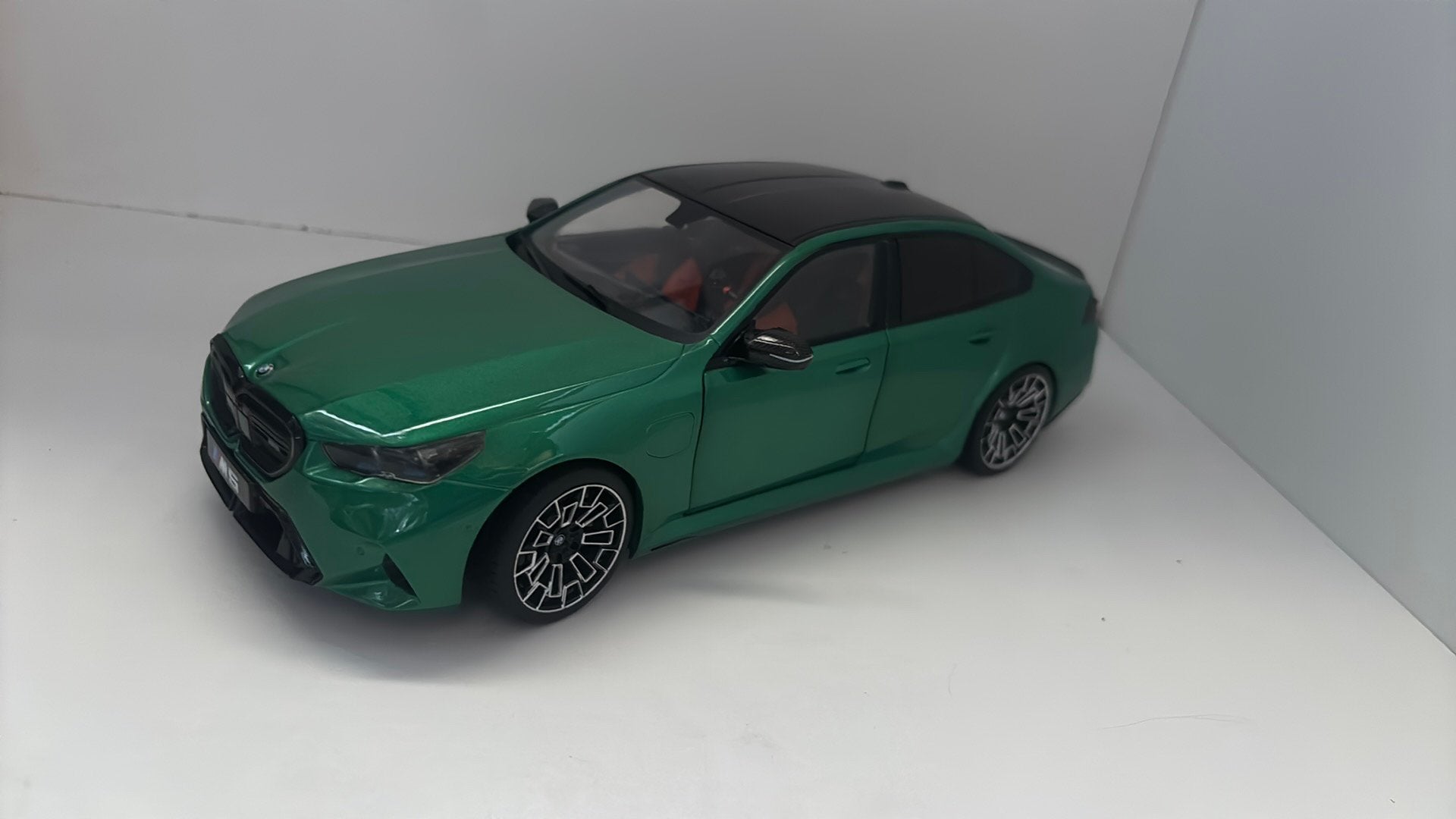 Bmw m5 solido 1.18, Hobby en Vrije tijd, Modelauto's | 1:18, Solido, Ophalen of Verzenden, A, A