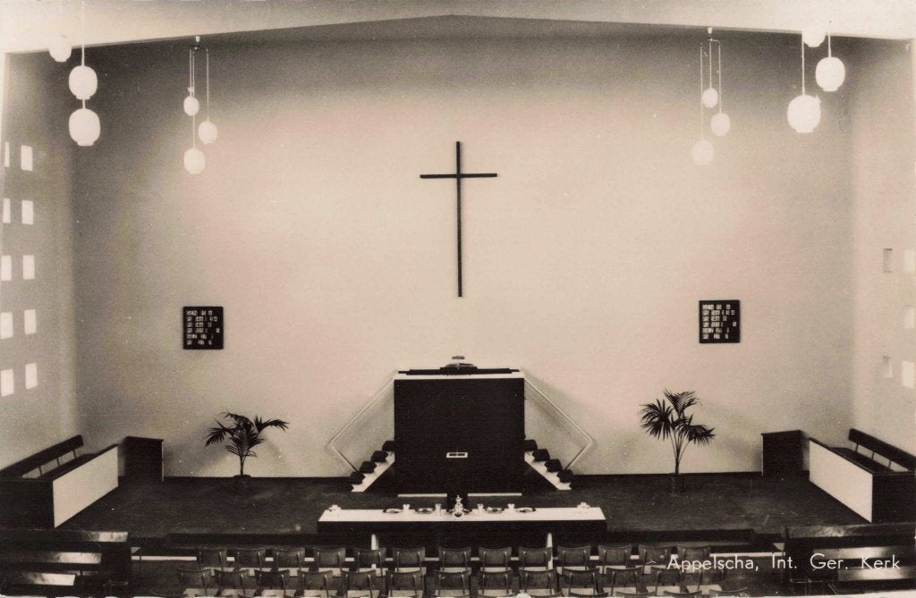 Appelscha Gereformeerde Kerk interieur L2945, Ophalen, 1940 tot 1960, Ongelopen, Friesland