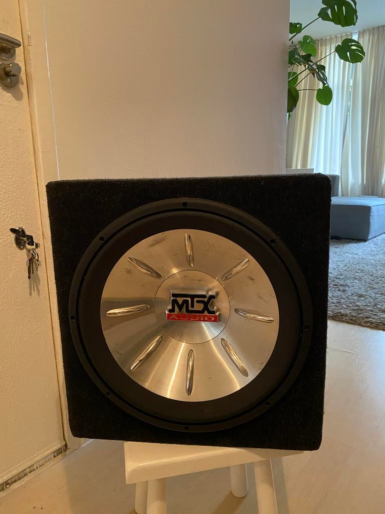 MTX Bass Box - Zo goed als nieuw, Auto diversen, Autospeakers, Zo goed als nieuw, Ophalen