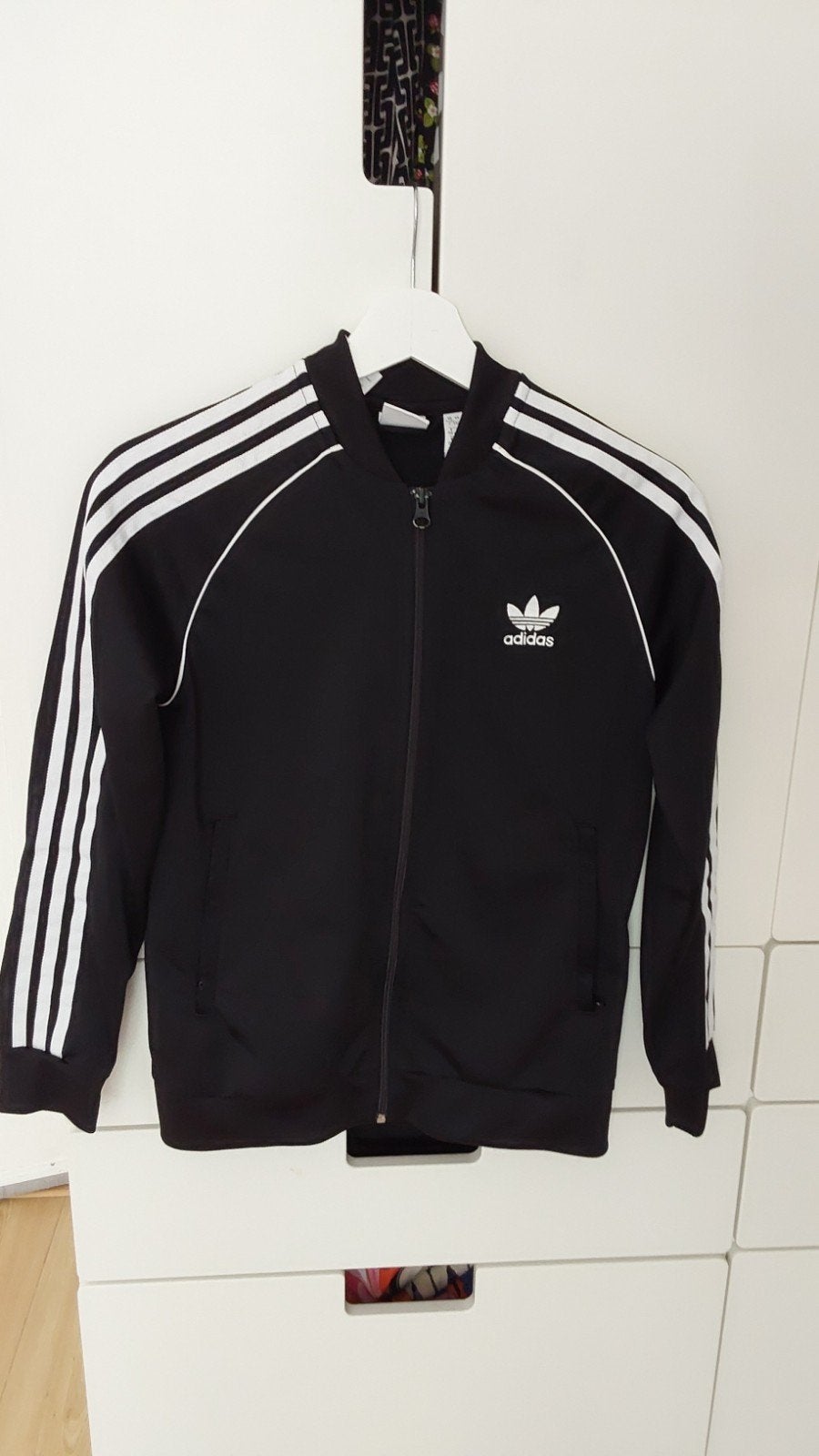 Mooi Adidas vest maat 158, Adidas, Trui of Vest, Ophalen of Verzenden, Zo goed als nieuw