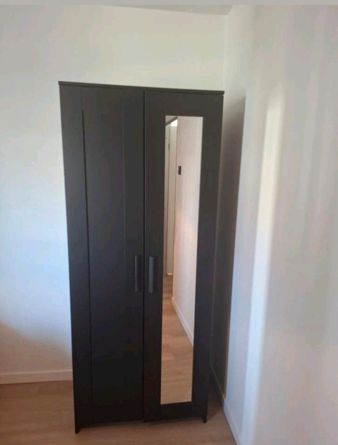 IKEA Brimnes Kledingkast Zwart met Spiegeldeur, Met deur(en), Gebruikt, Modern, 150 tot 200 cm