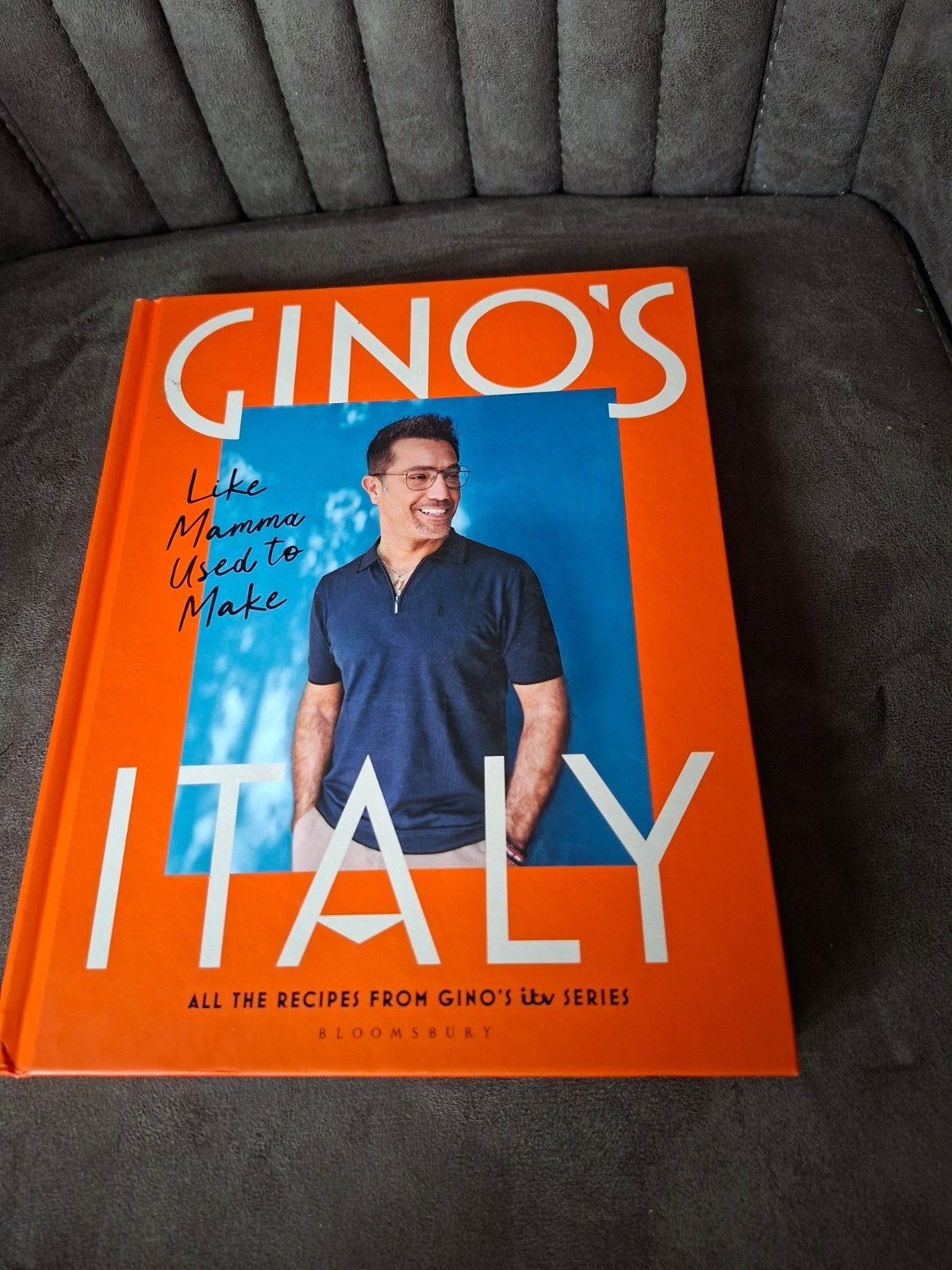 Gino's Italy: Like Mamma Used to Make - Kookboek, Boeken, Italië, Voorgerechten en Soepen, Ophalen of Verzenden, Zo goed als nieuw