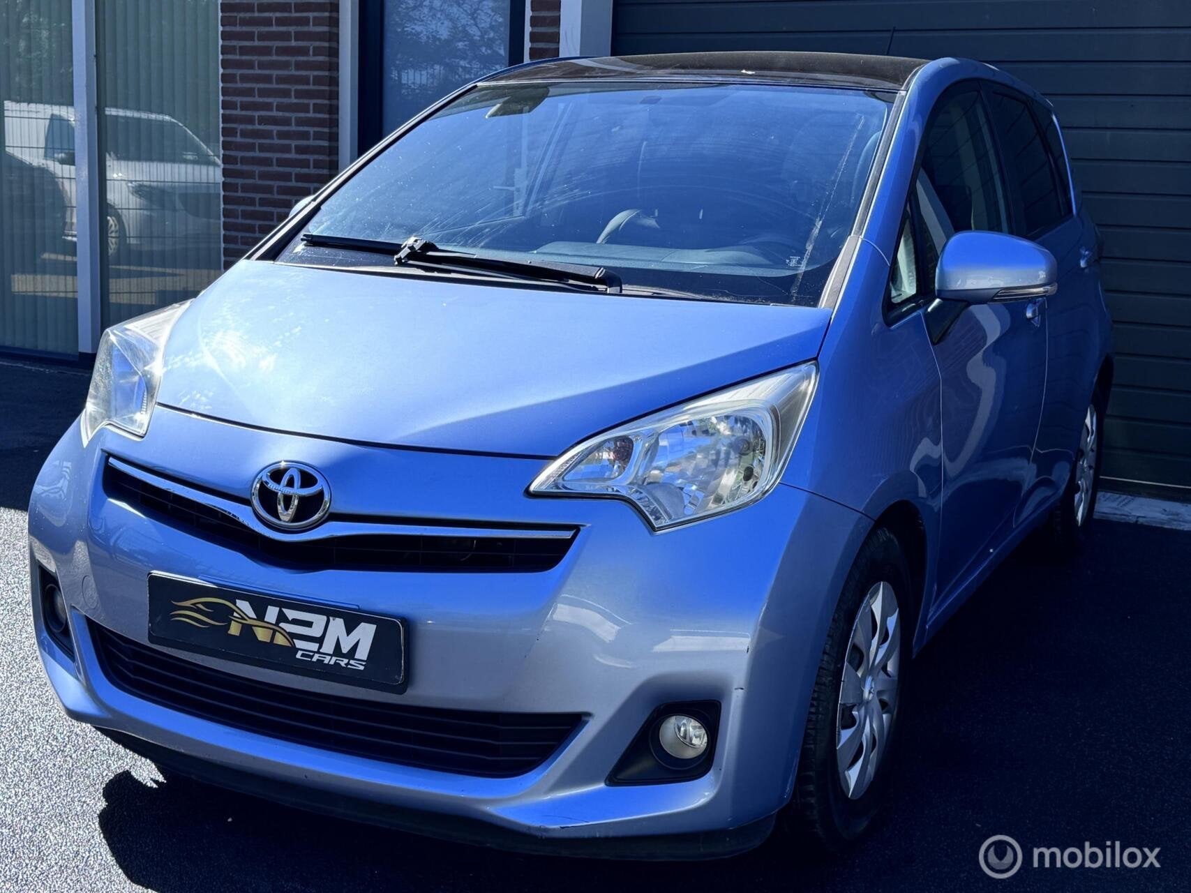 Toyota Verso-S 1.3 VVT-i Aspiration, Auto's, Euro 5, Gebruikt, 4 cilinders, Blauw
