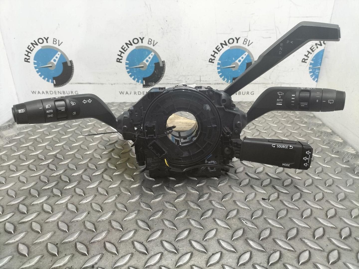 RENAULT MEGANE E-TECH EV60 (BNJ1) KOLOM SCHAKELAAR 255674096, Ophalen of Verzenden, Gebruikt, Stiba lid