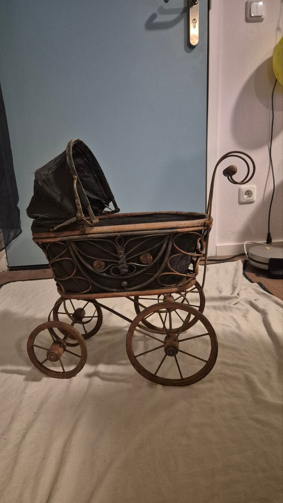 Poppenwagen ouderwets Vintage, Antiek en Kunst, Ophalen