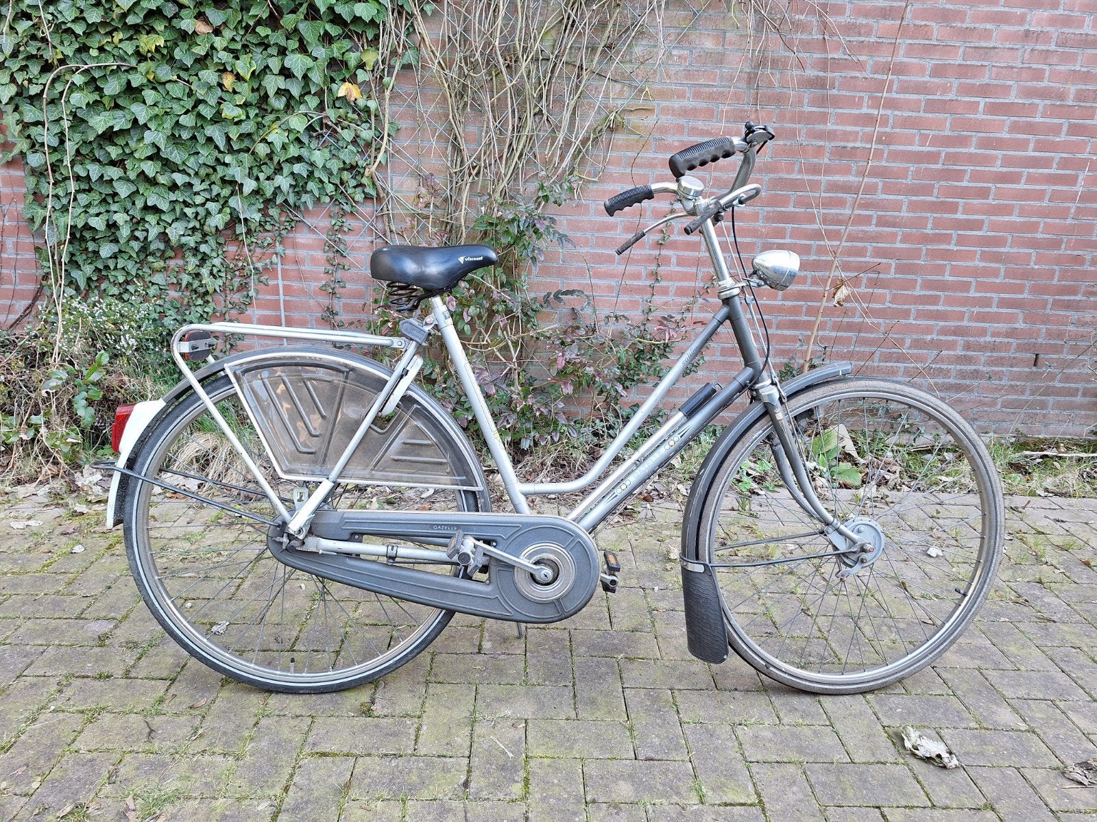 Berghem: Originele Gazelle Solide met stangenremmen, maat 57, 55 tot 59 cm, Ophalen, Gazelle