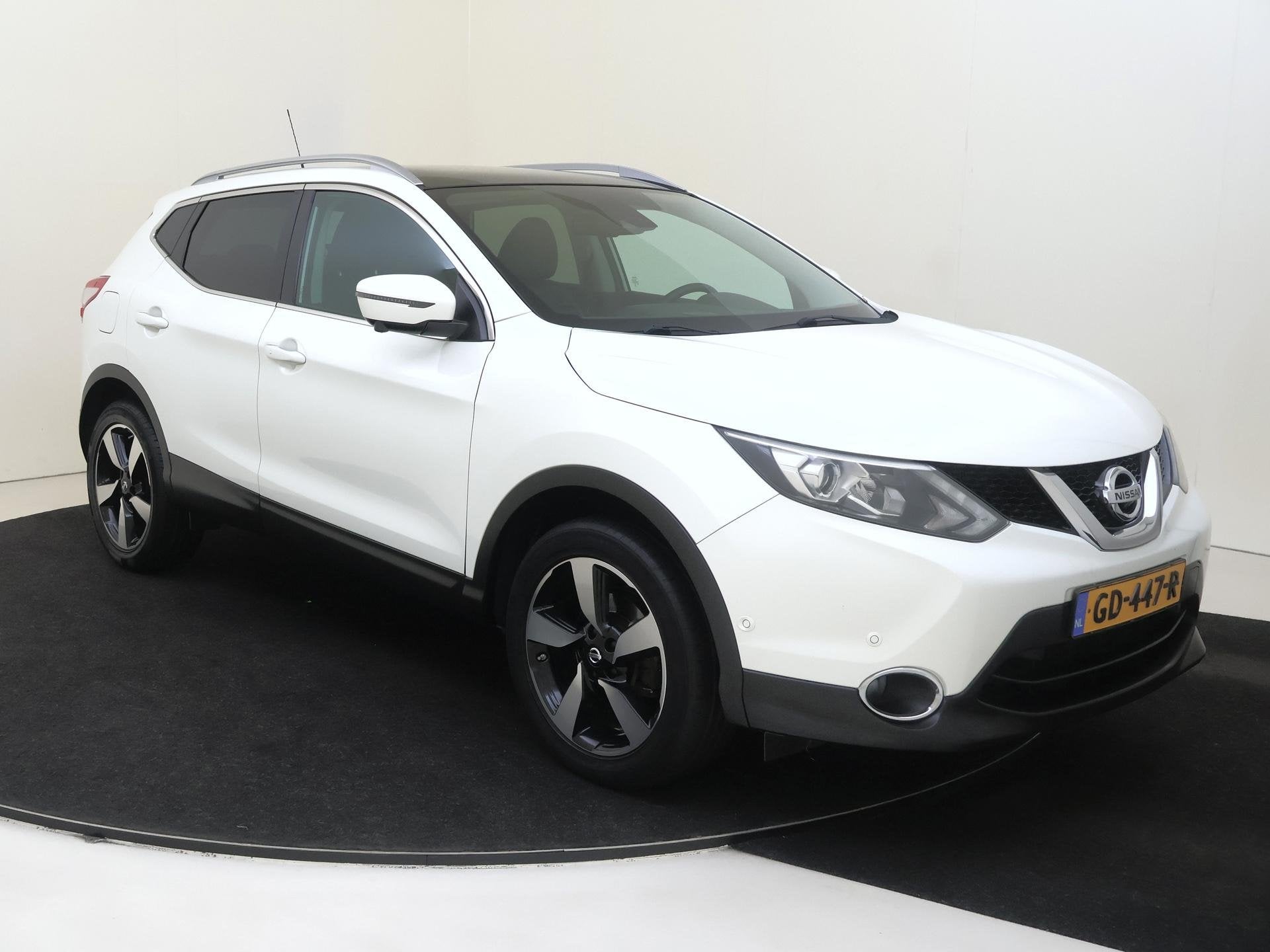 Nissan Qashqai 1.6 Tekna | panoramadak | 360 graden camera |, Auto's, Voorwielaandrijving, 1618 cc, Gebruikt, Euro 6