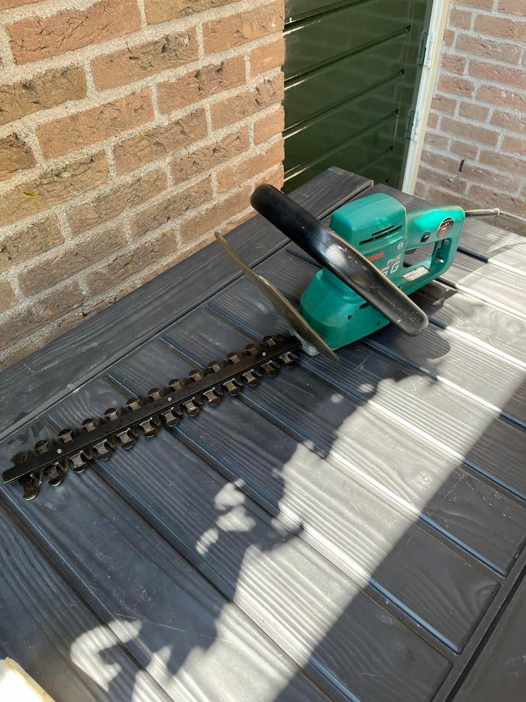 Bosch Heggenschaar - Elektrisch, Gebruikt, zaagblad 39 cm, Tuin en Terras, Heggenscharen, Ophalen, Gebruikt, Elektrisch