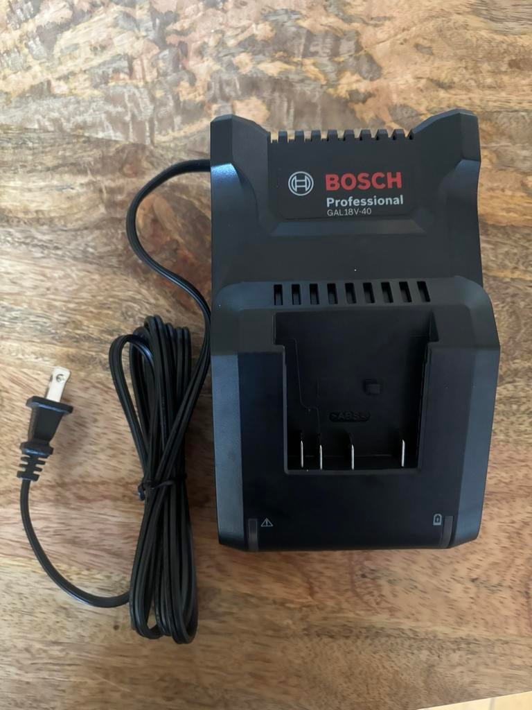 Nieuwe bosch 18V-40 oplader AMERIKAANS MODEL!, Ophalen of Verzenden, Nieuw, Boor- en Schroefmachine