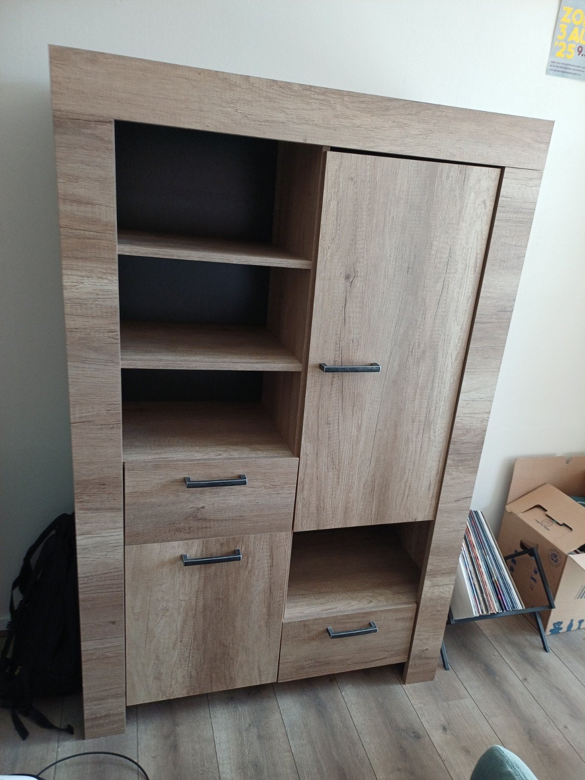 Houten kast, Ophalen