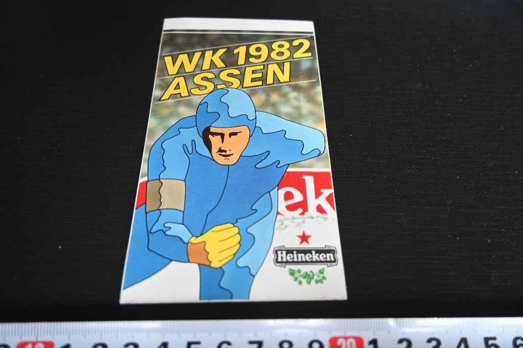 sticker Assen WK 1982 schaatsen  HEINEKEN Bier, Ophalen, Zo goed als nieuw