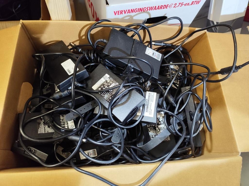 Partij 100x Dell 130W Laptop Adapter 19.5V 6.7A– 7.4 x 5.0mm, Dell, Dell, Ophalen of Verzenden, Zo goed als nieuw