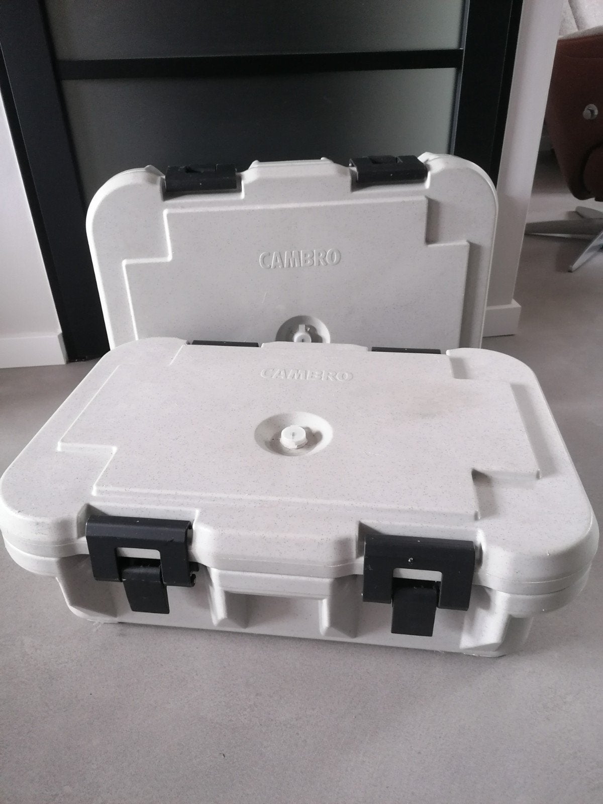 Cambro geïsoleerde voedseltransportbox 2 stuks, Ophalen of Verzenden, Zo goed als nieuw