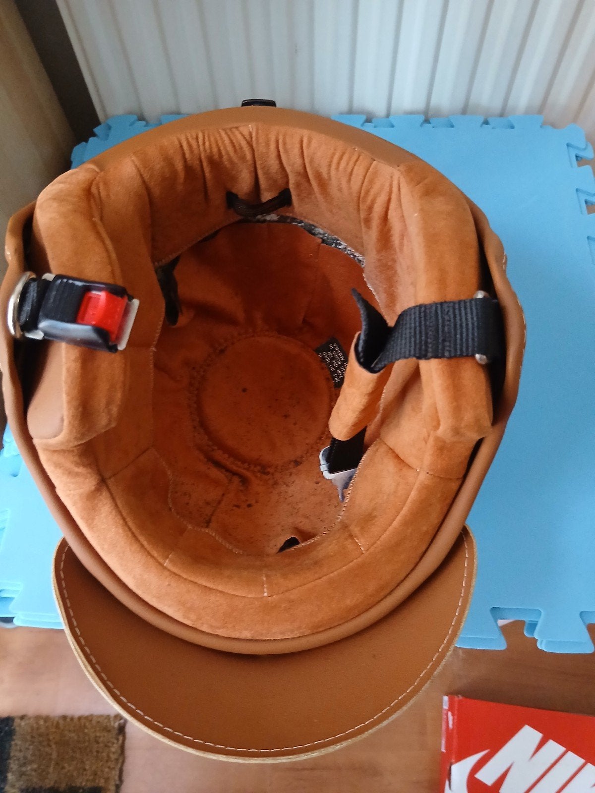 mooie italiaanse helm, Ophalen, Zo goed als nieuw