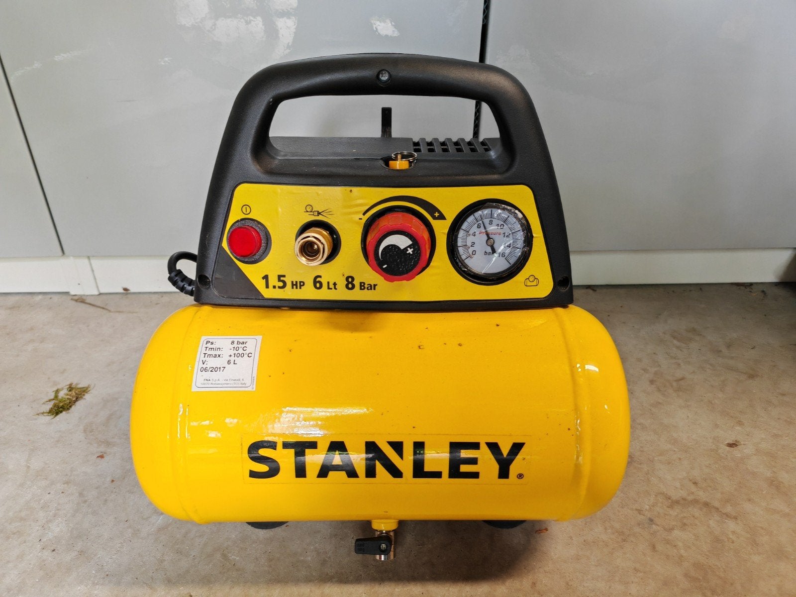 Stanley compressor 6L 8bar, Minder dan 25 liter, Ophalen, Minder dan 200 liter/min